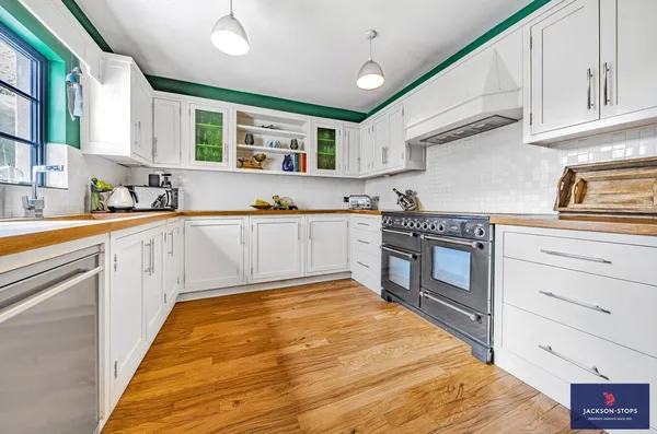 Duchess Drive, Newmarket, CB8 photo 4