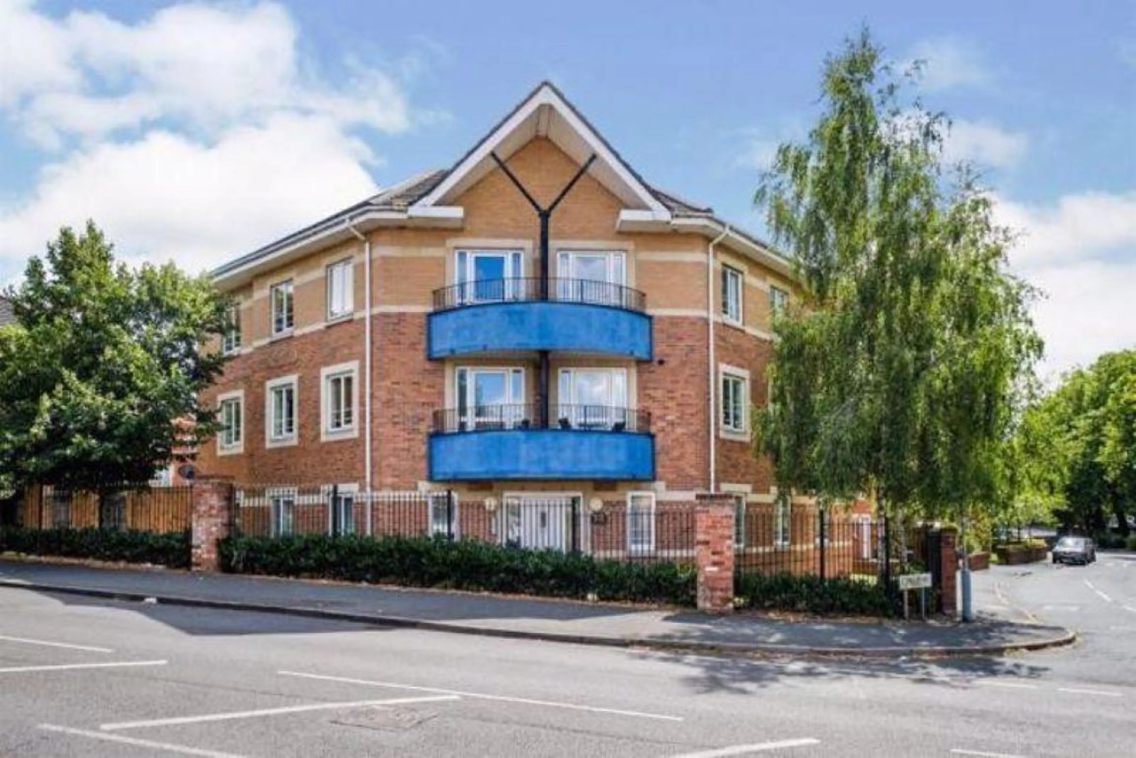 Property photo 0