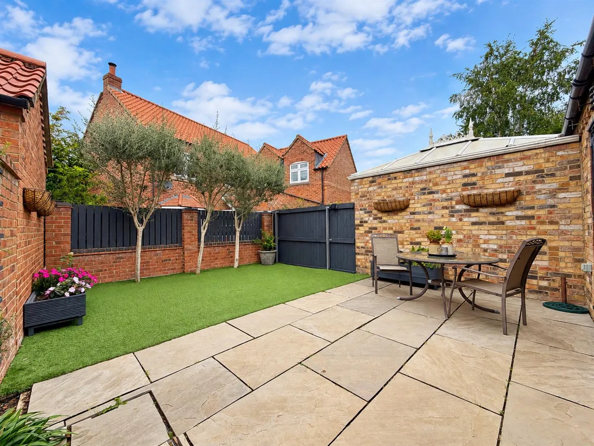 Harrisons Close, Stamford Bridge