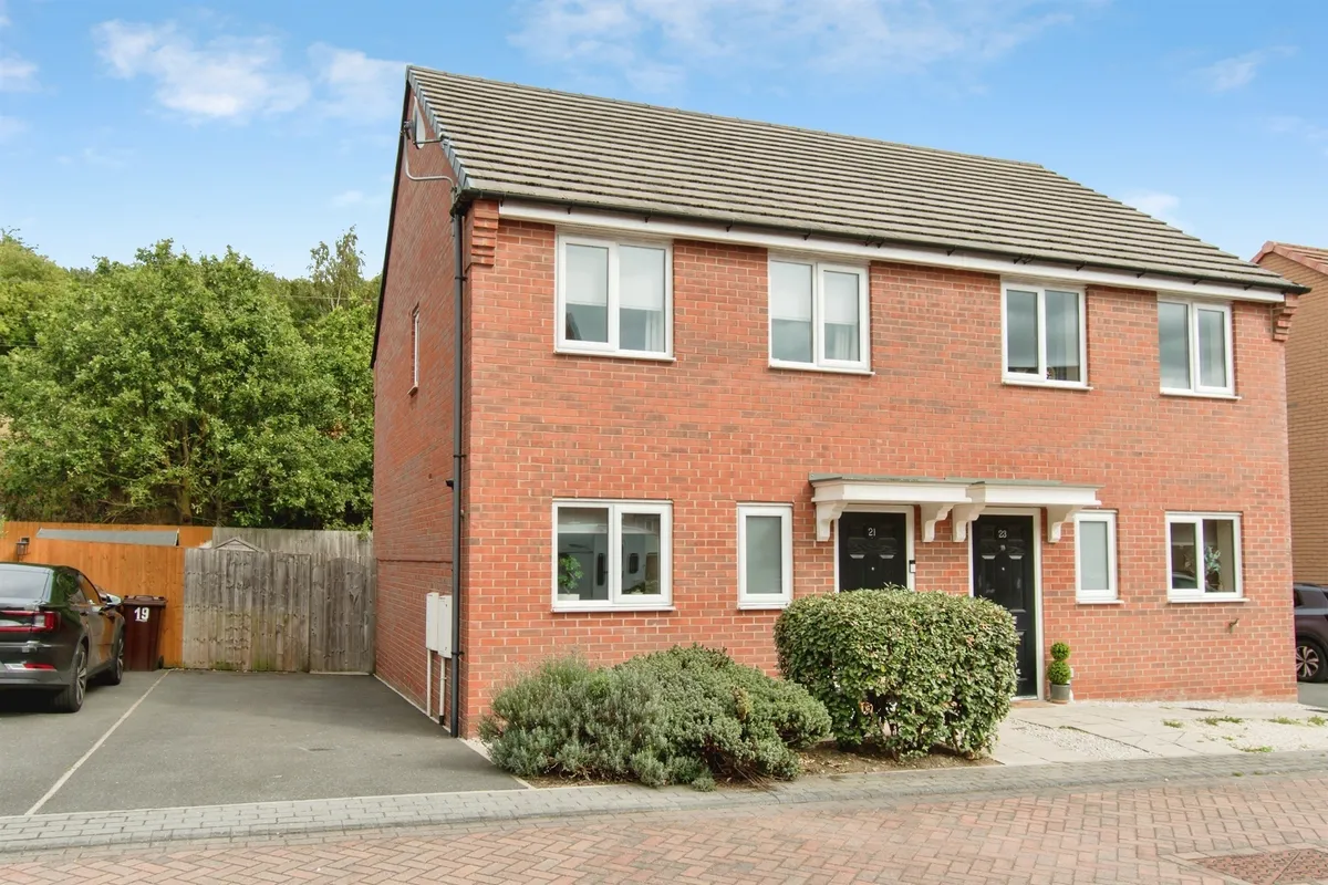 Stope Avenue, Kinsley, PONTEFRACT