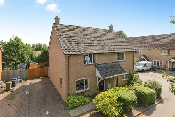 The Triangle, Fowlmere, Royston, Camb...