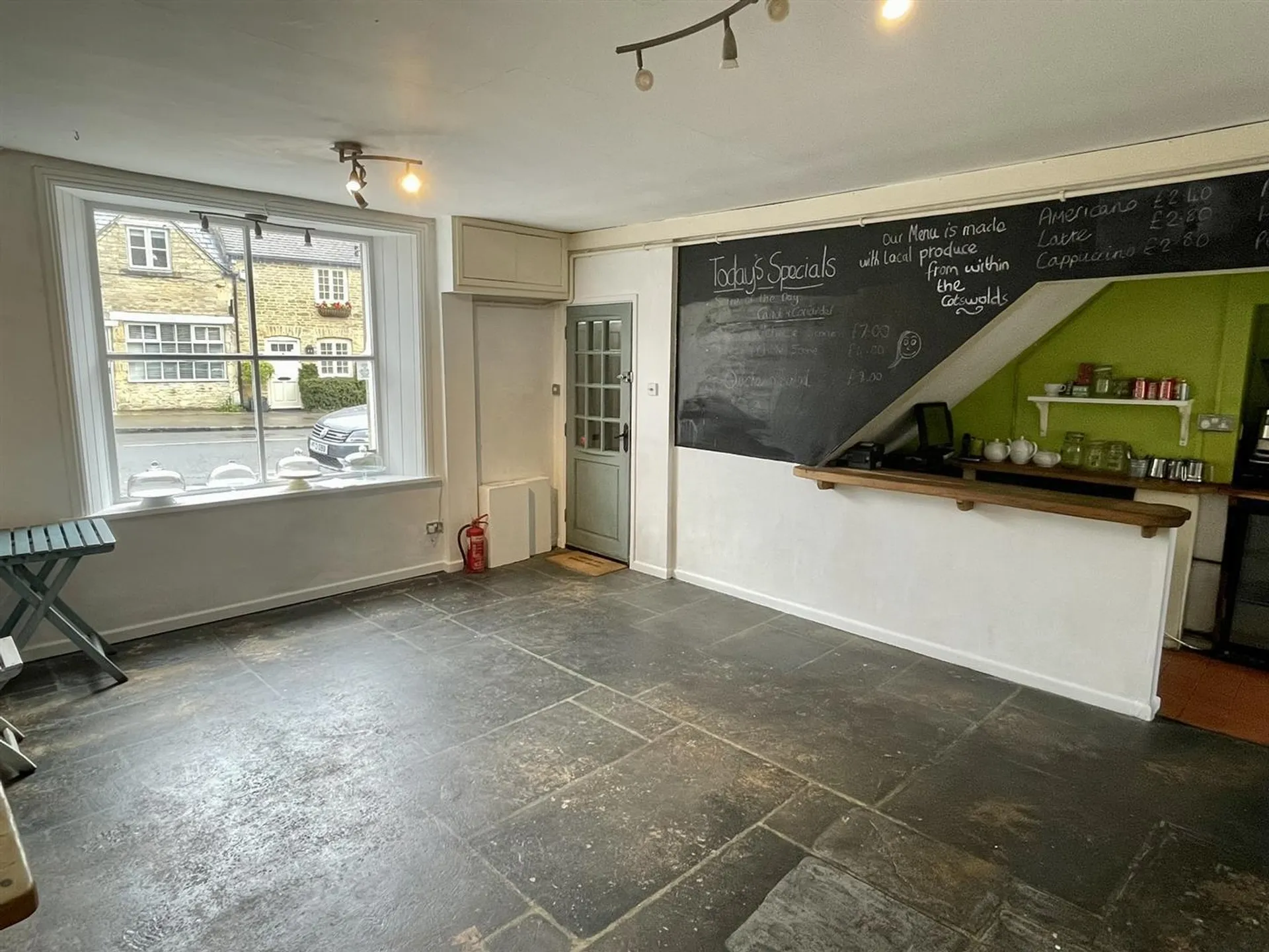 Property photo top 1