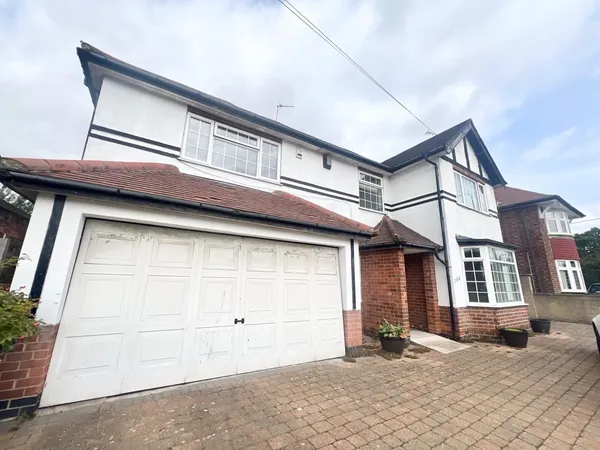 Derby Road, Beeston, NG9