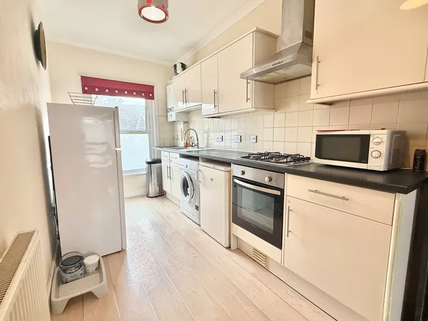 Clarendon Road, LU2
