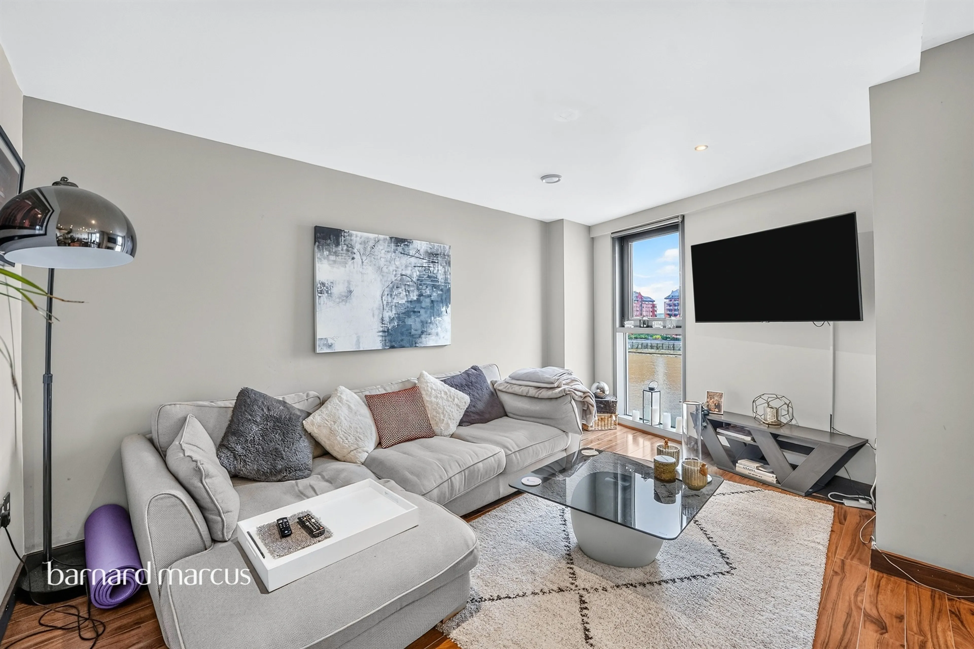 Property at Bridges Court Road, London