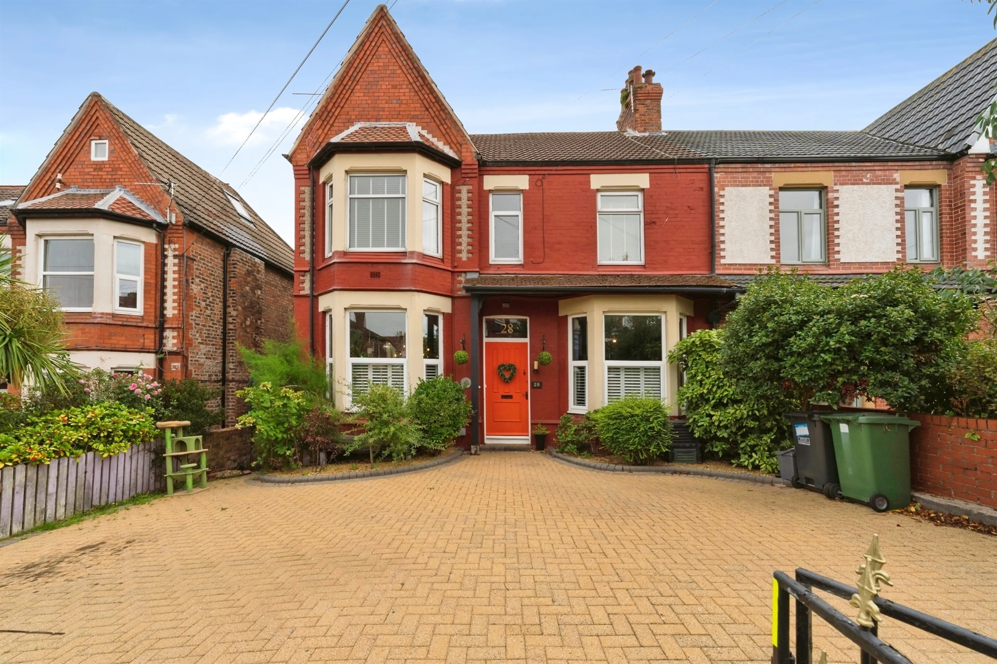 Property photo 0