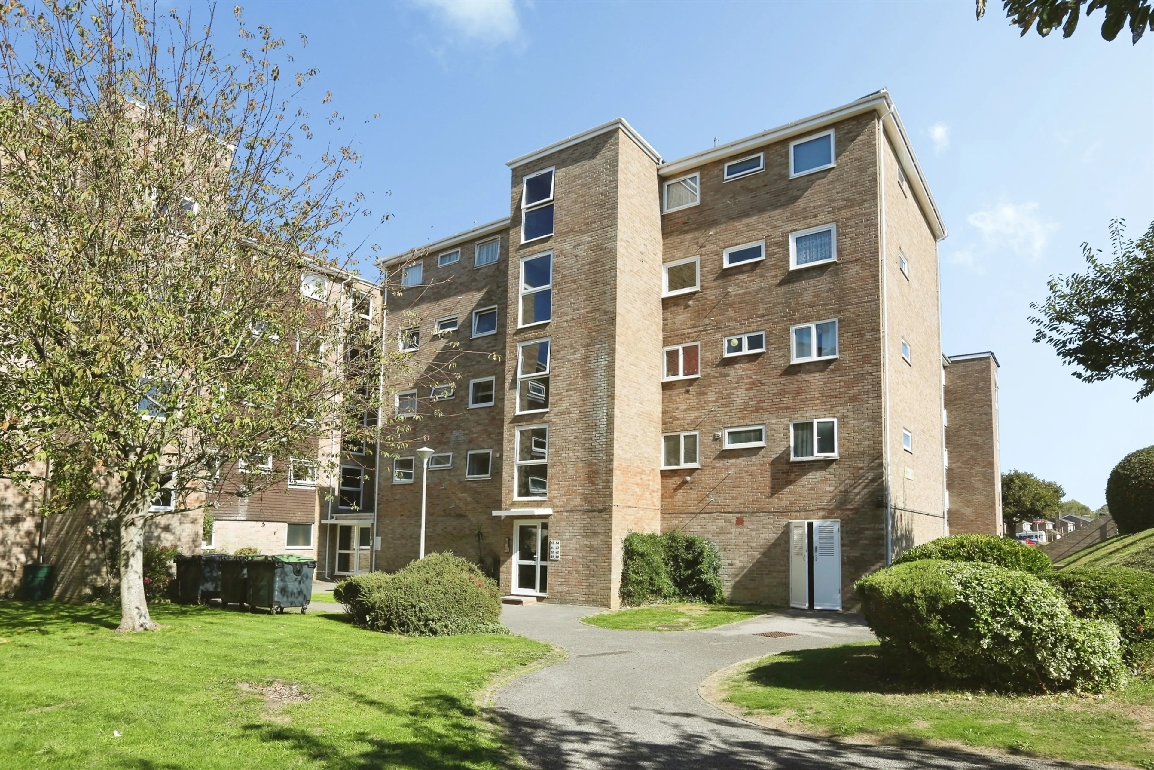 Property photo 0