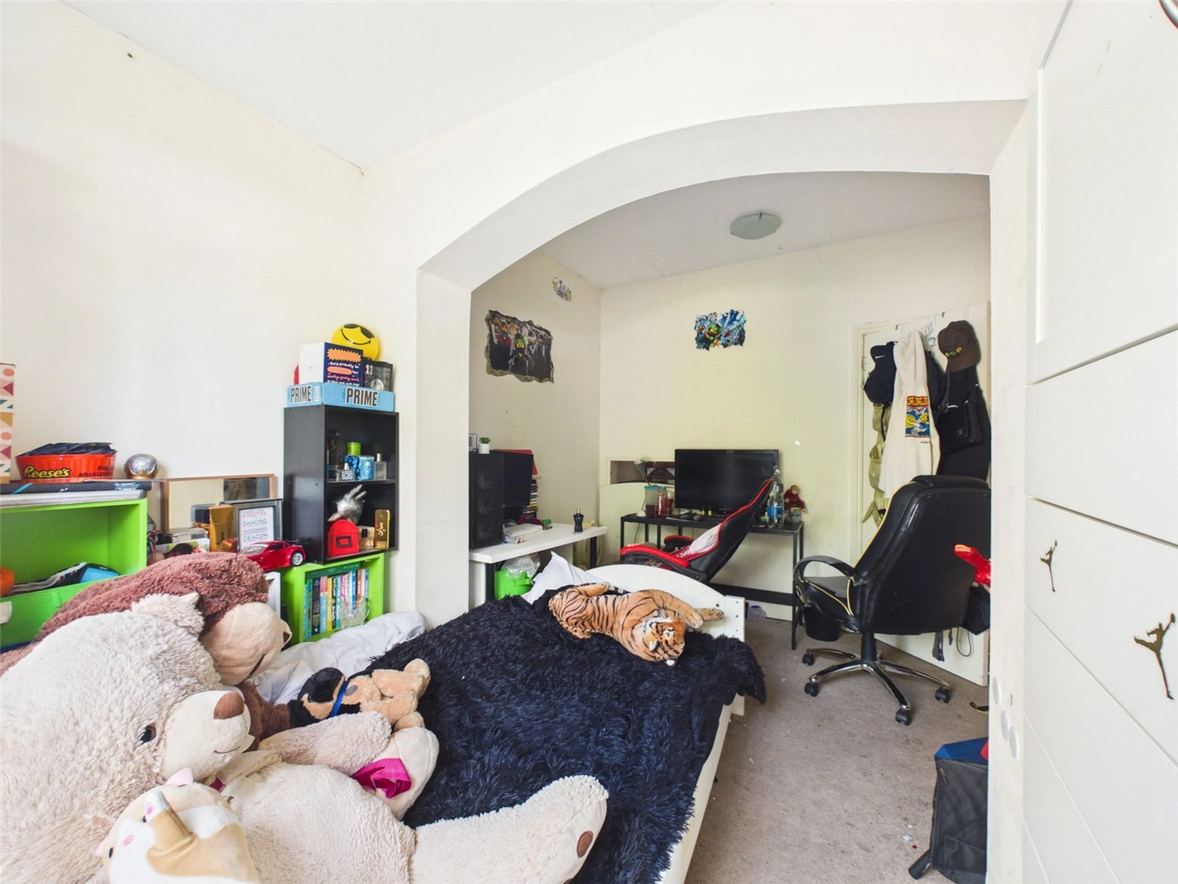 Photo 9