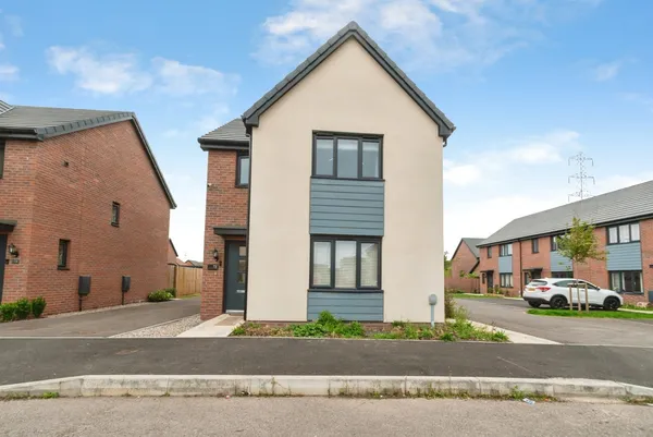 Oxleaze Reen Road, Newport, NP19