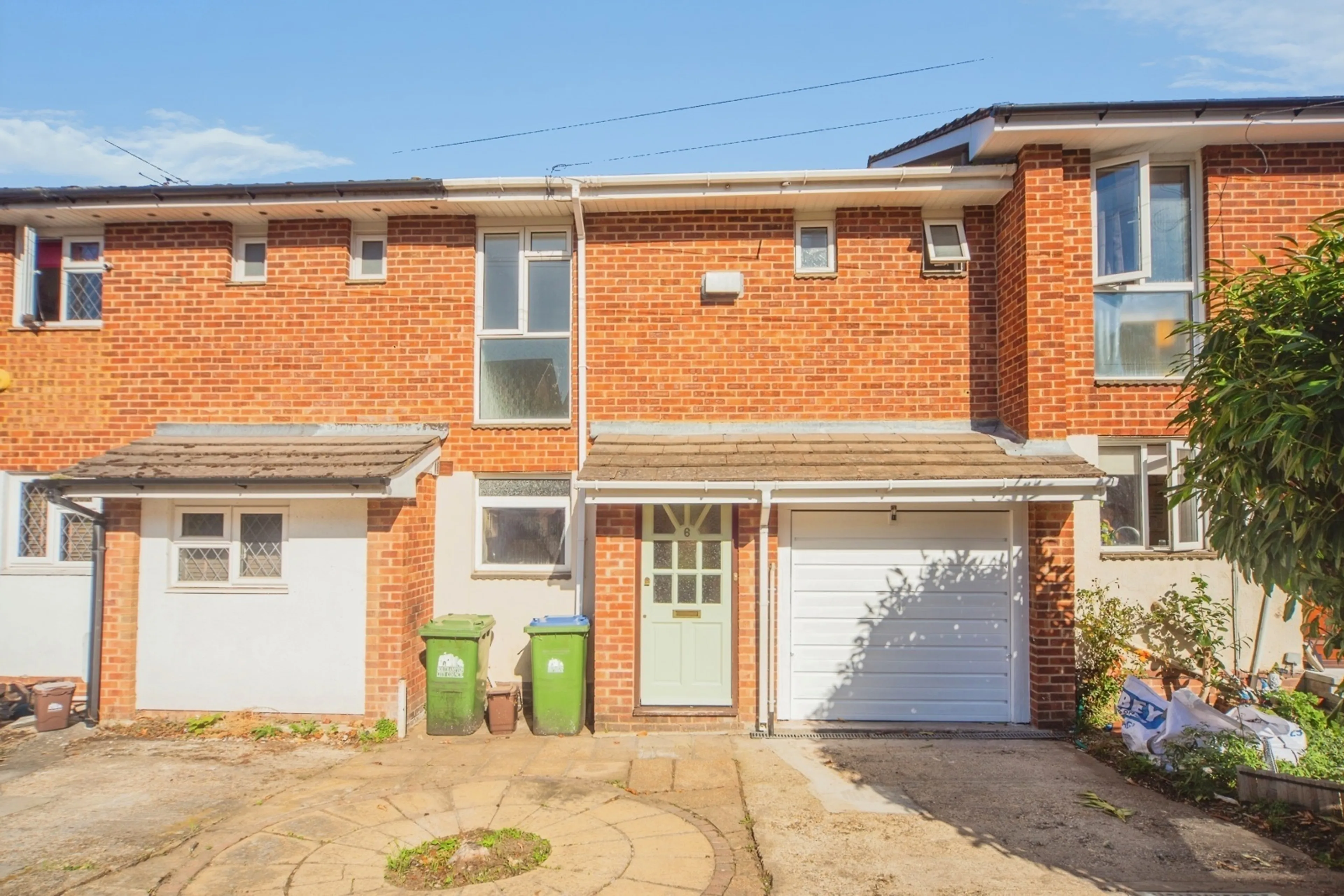 Property photo 0