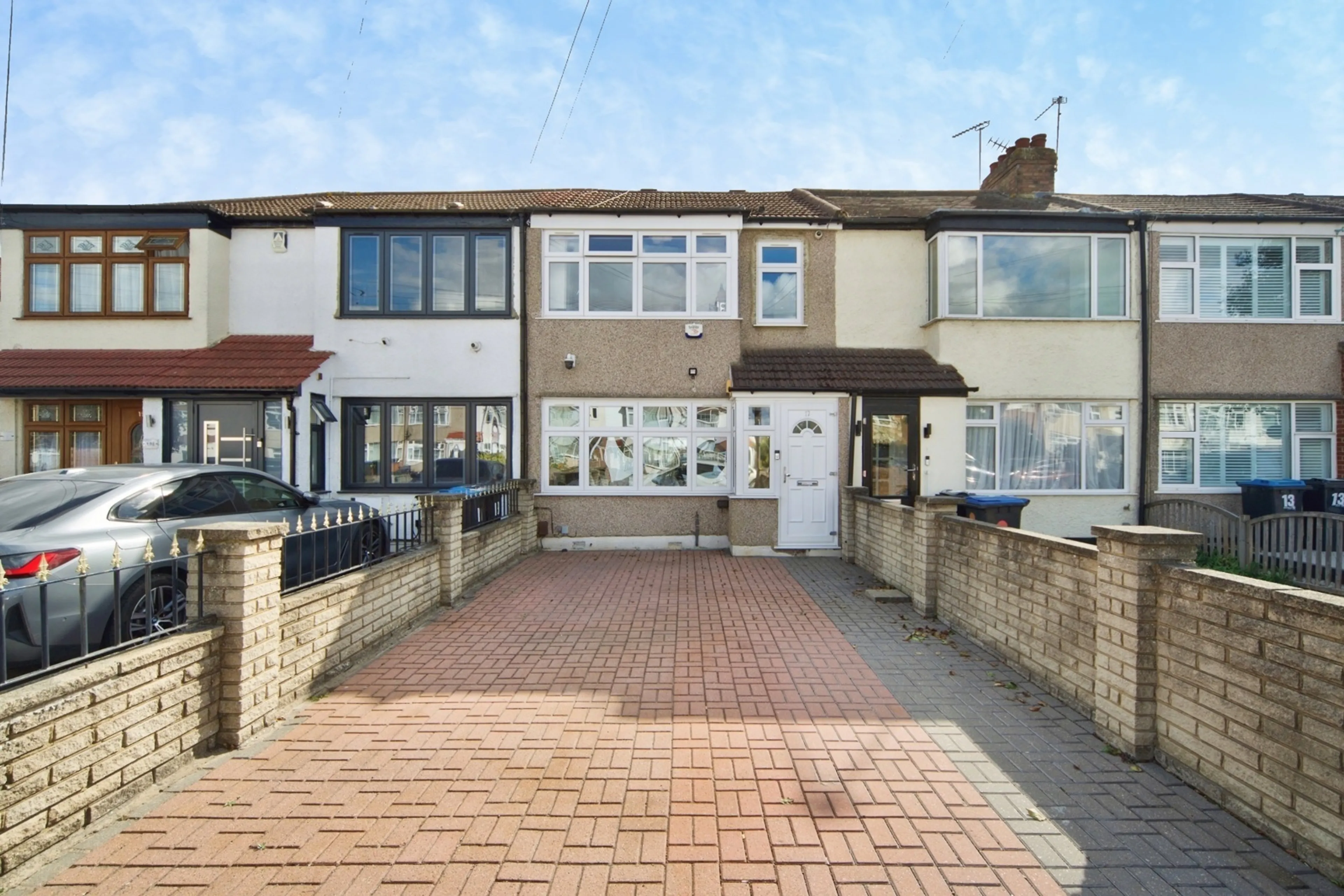 Property photo 0
