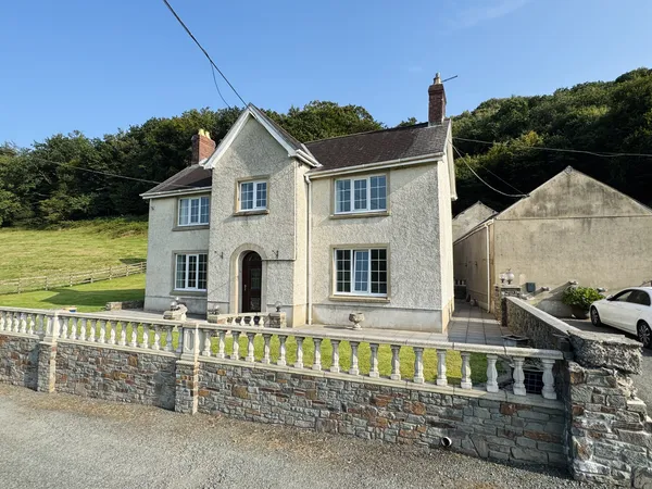 Llanllawddog, Carmarthen