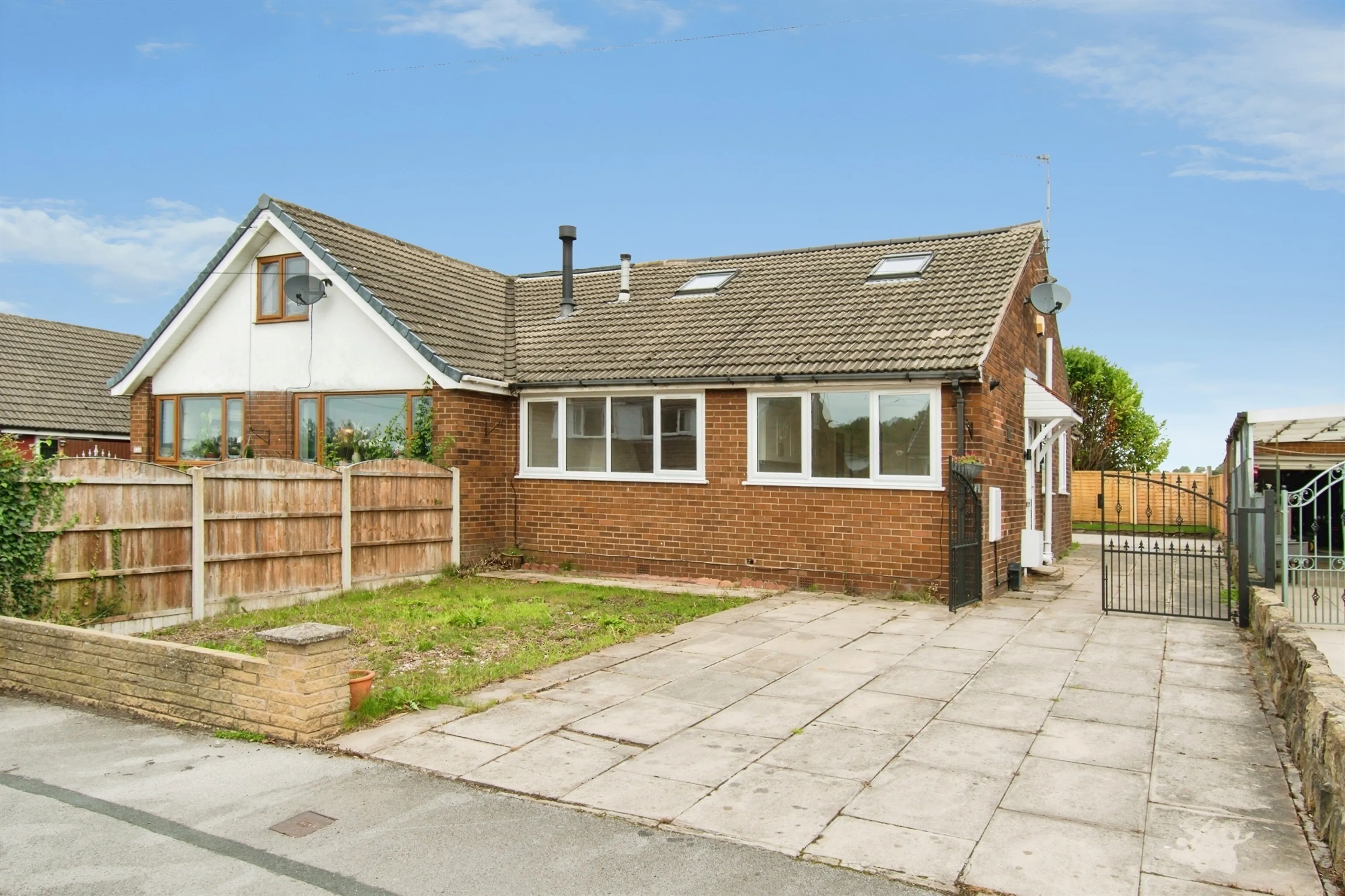 Property at Ascot Road, Kippax, LEEDS