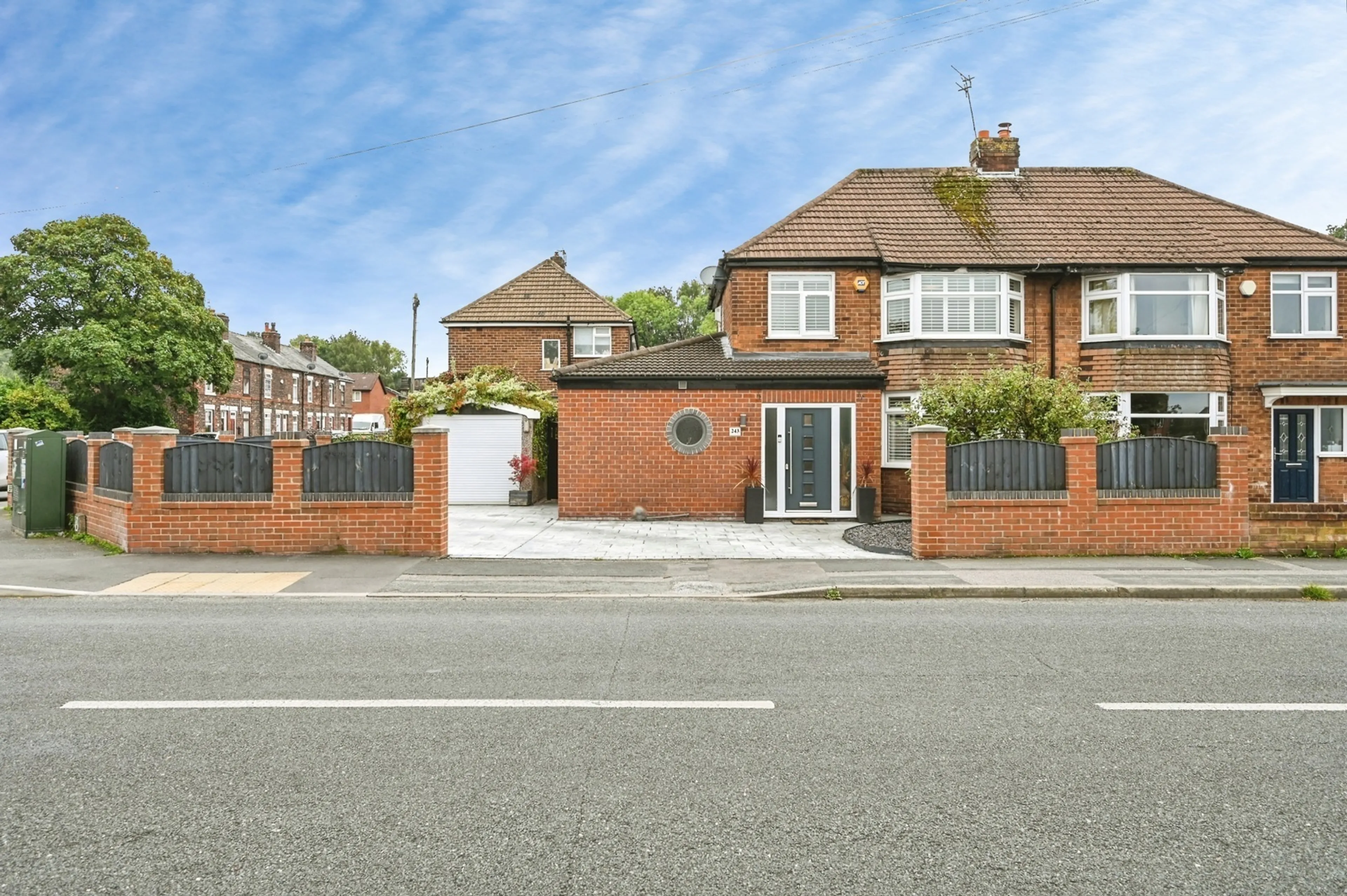 Property photo 0