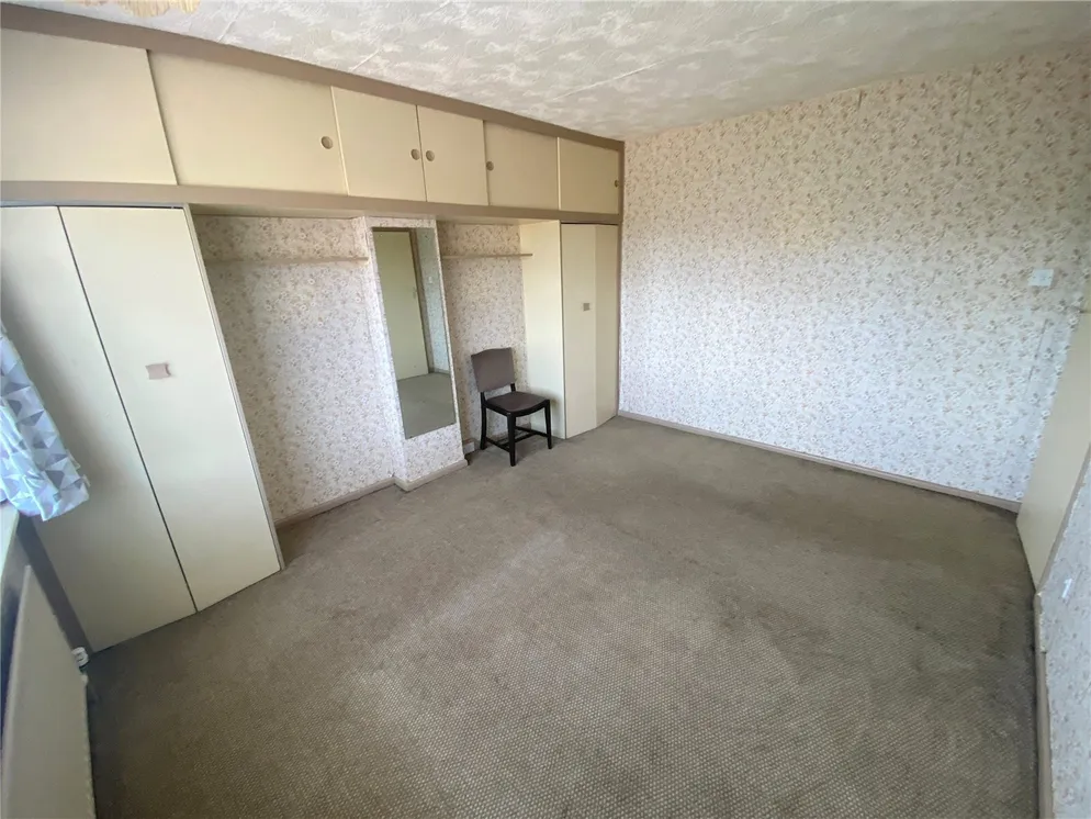 Property carousel item 19