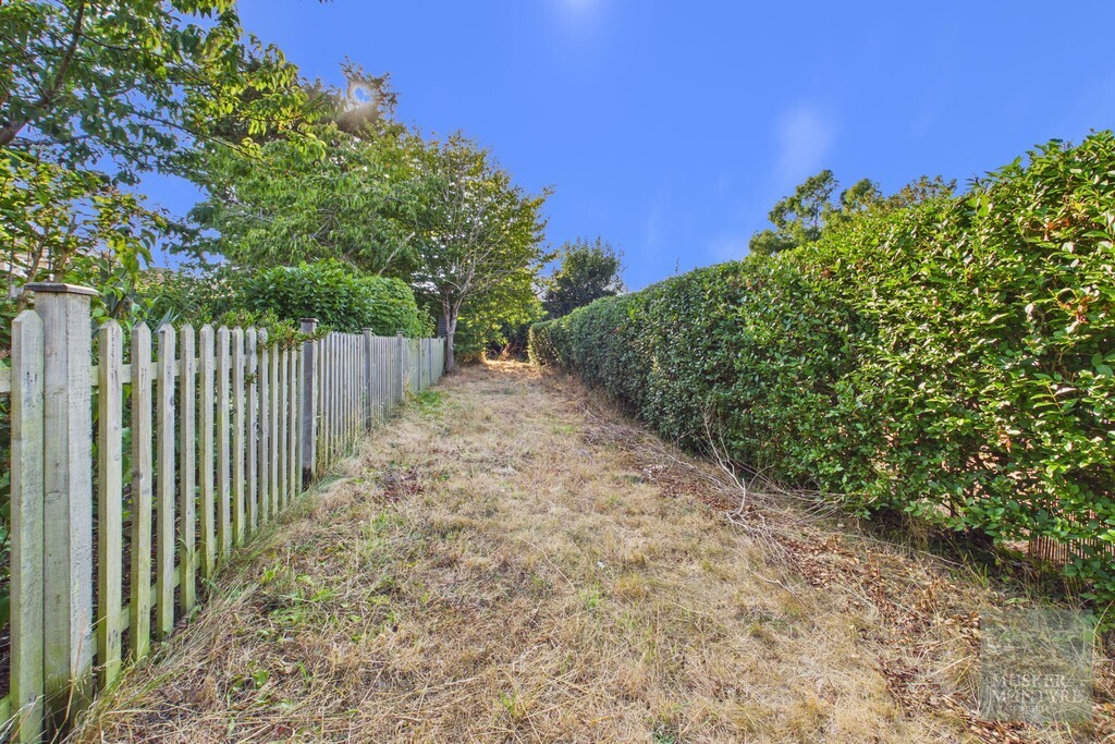 Kemps Lane, Beccles Image 12