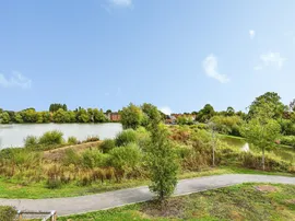 Amazon Way, Westbury thumb 2