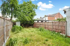 Hulse Avenue, Barking