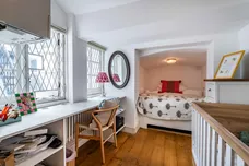 Gloucester Mews, London, W2 photo 8
