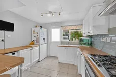 Coxdean, Epsom