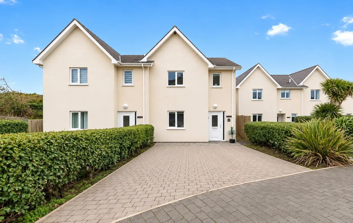 Lon Y Don, Trearddur Bay, Holyhead, Ynys Mon, LL65