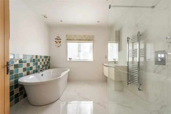 Standon Lane, Ockley, RH5 photo 17