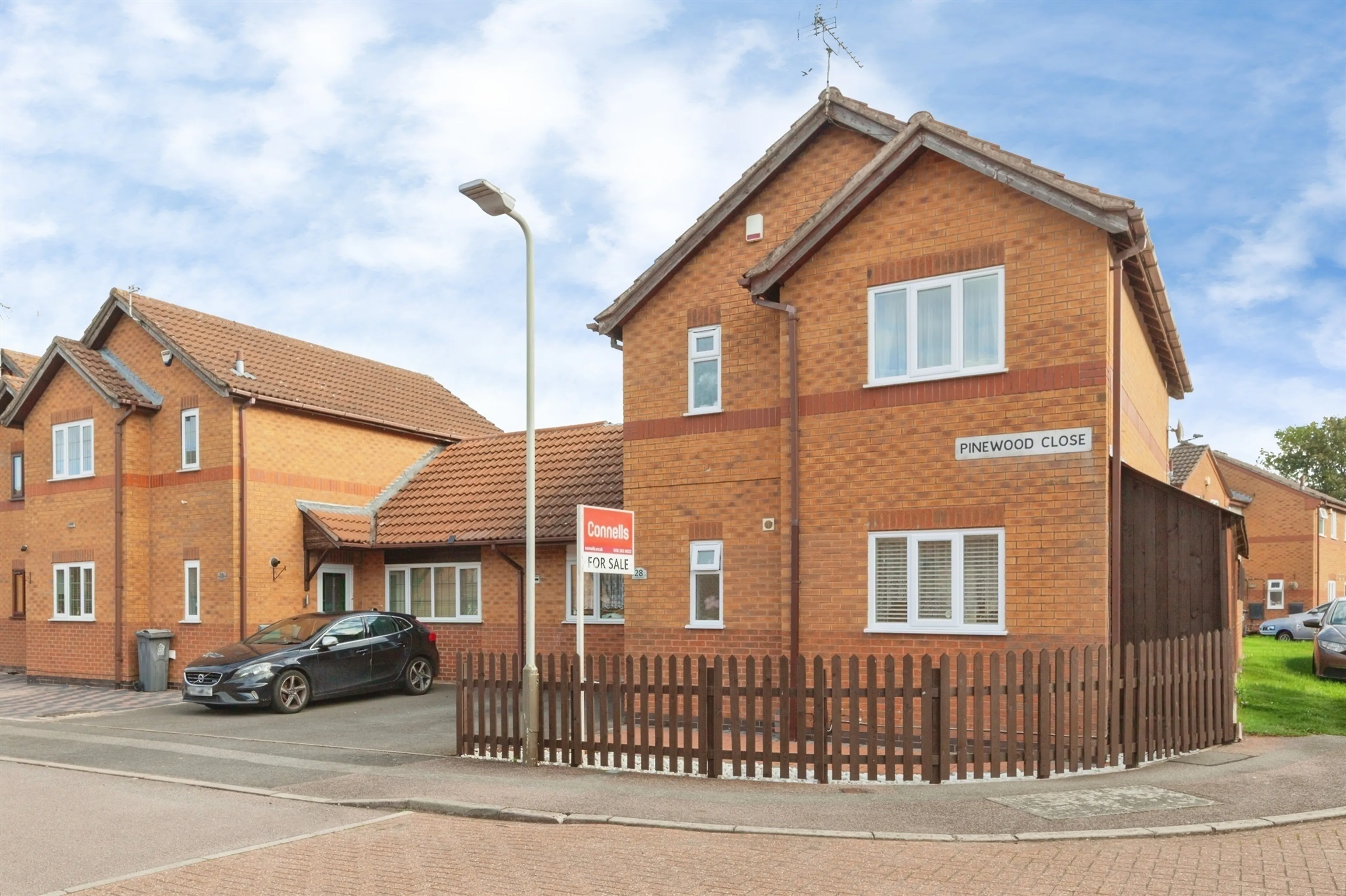Property at Pinewood Close, Leicester