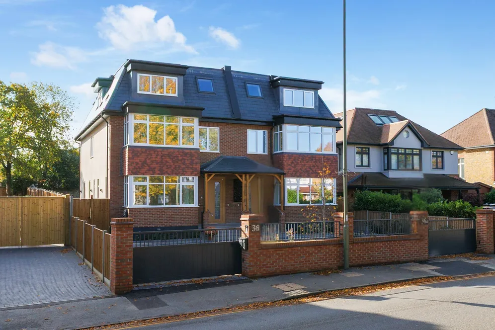 Hurst Villas, Hurst Road, East Molesey, KT8 photo 3