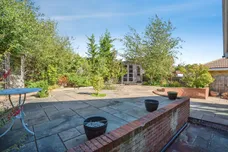 Eglantine Walk, Waterlooville