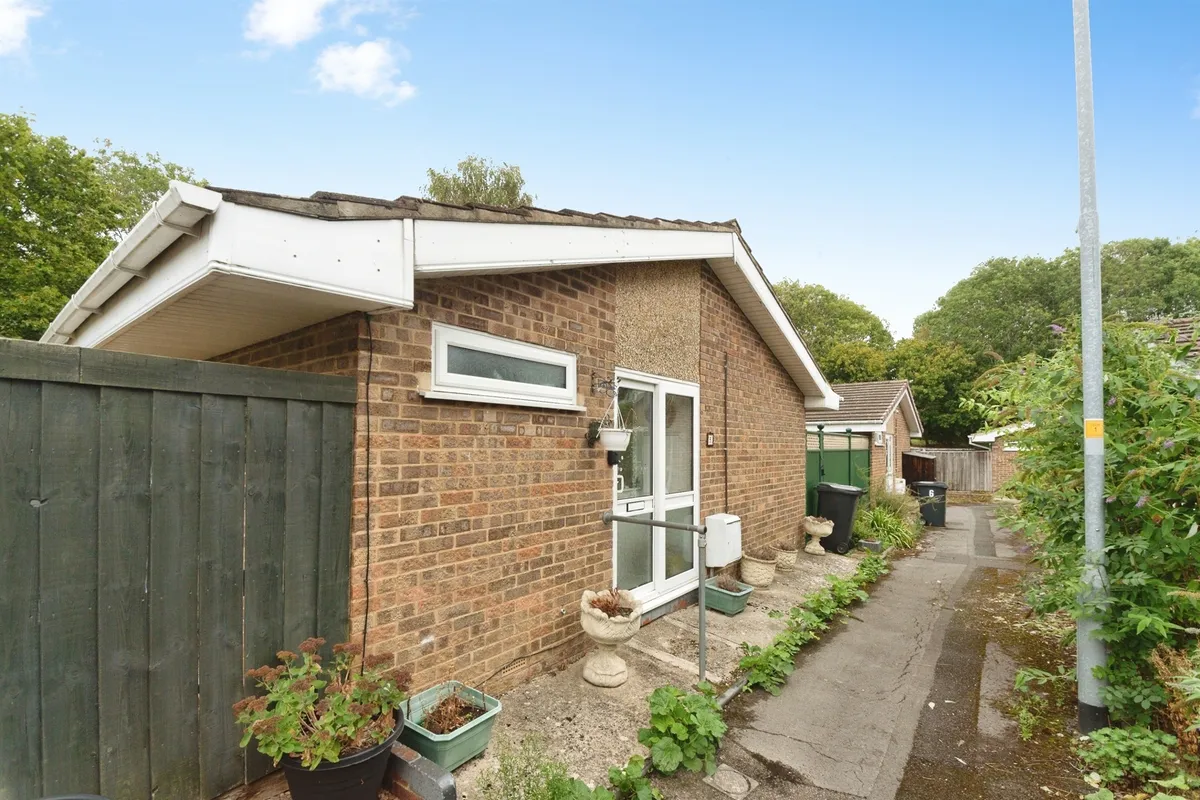 Barrington Close, SWINDON