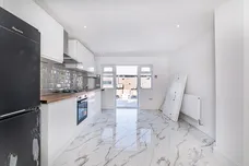 Gambole Road London SW17 photo 1