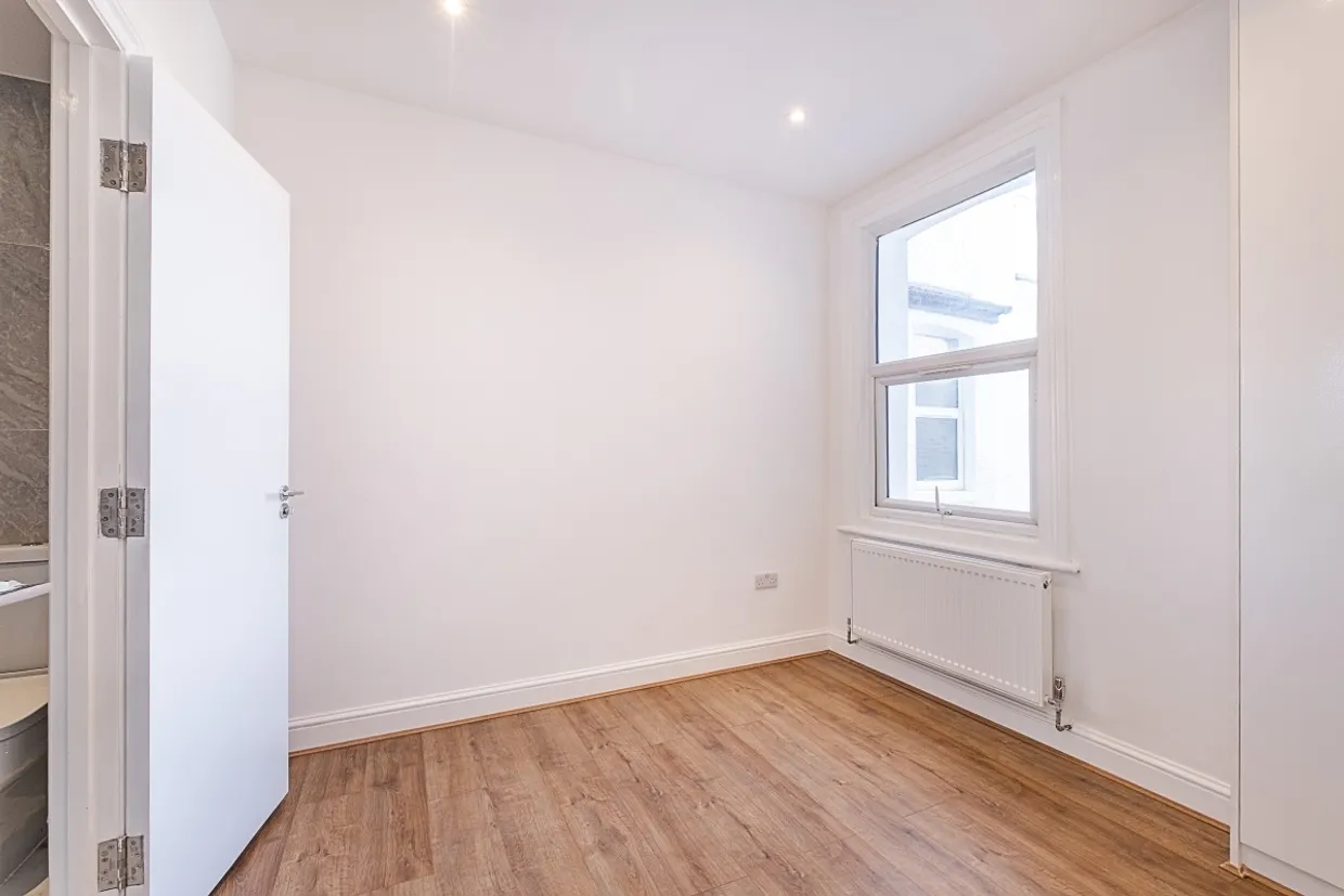 Gambole Road London SW17 photo 6