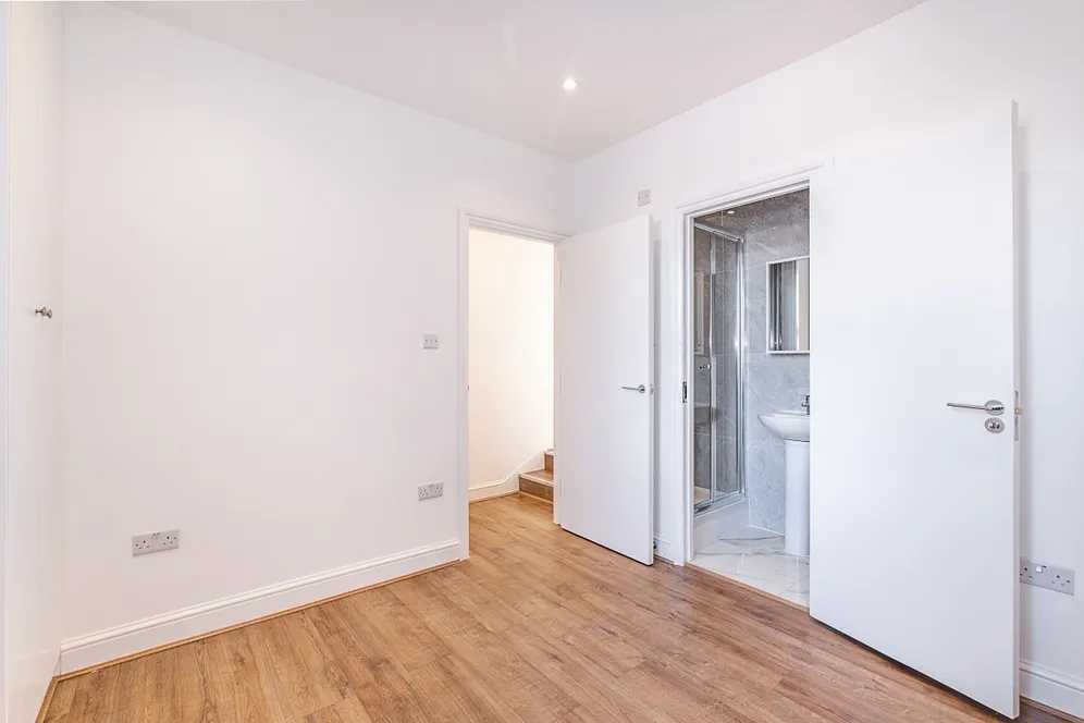 Gambole Road London SW17 photo 7