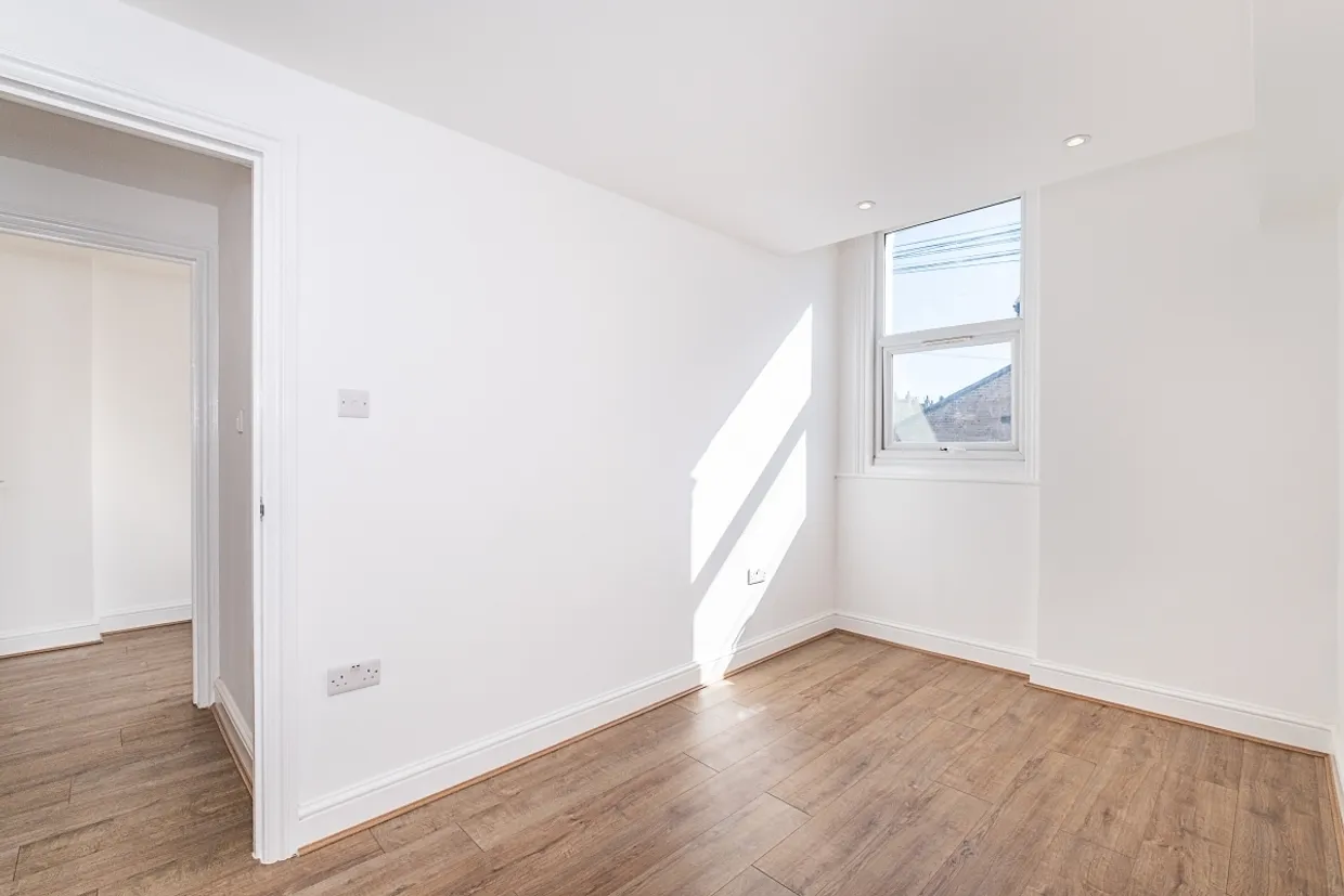 Gambole Road London SW17 photo 9