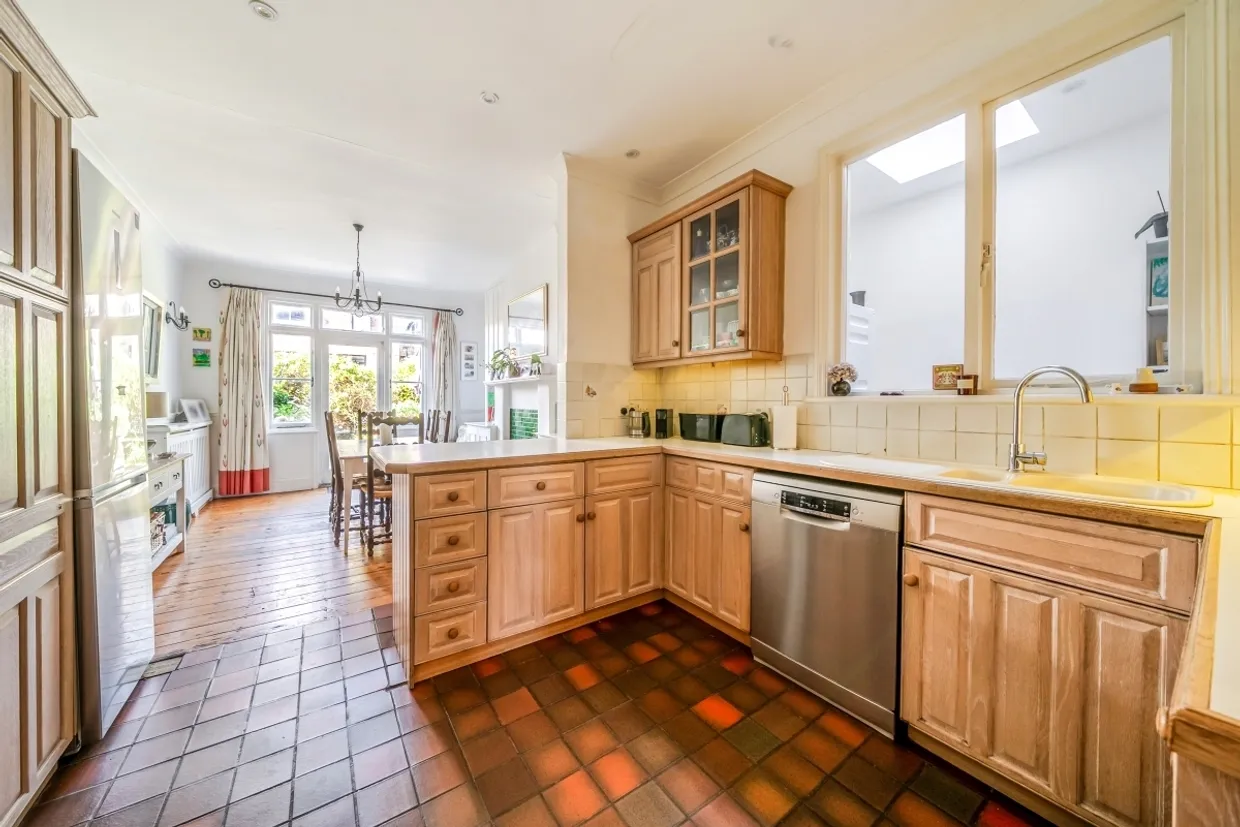 Rusthall Avenue London W4 photo 9