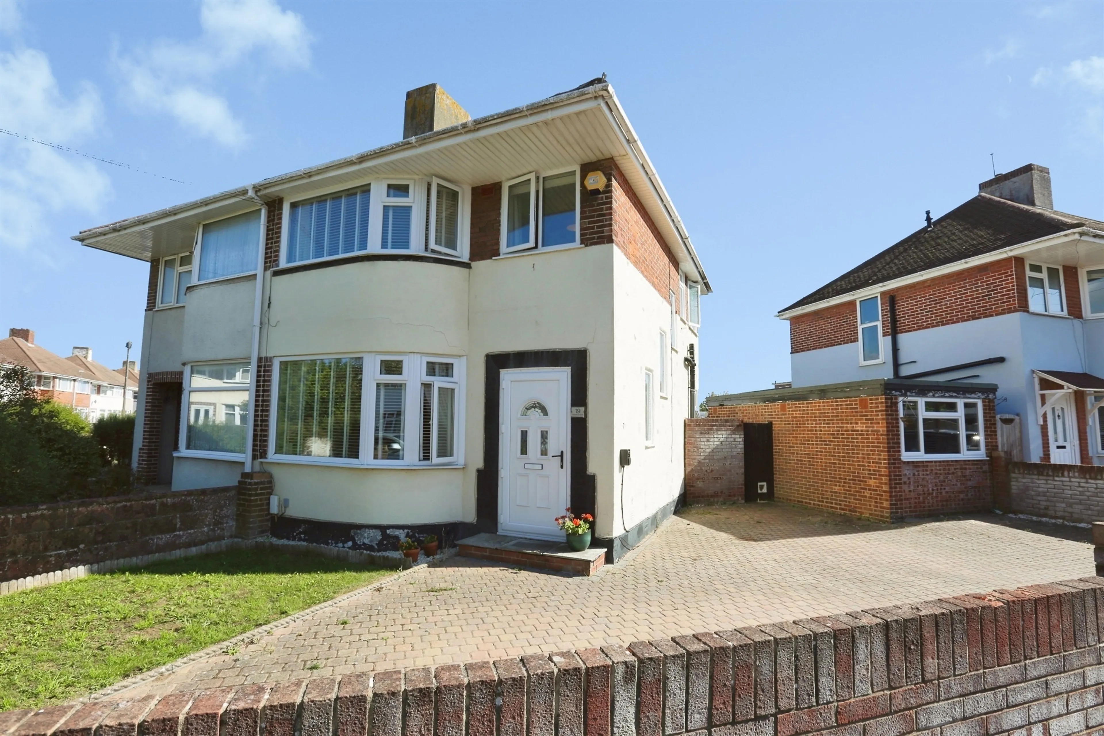 Property photo 0