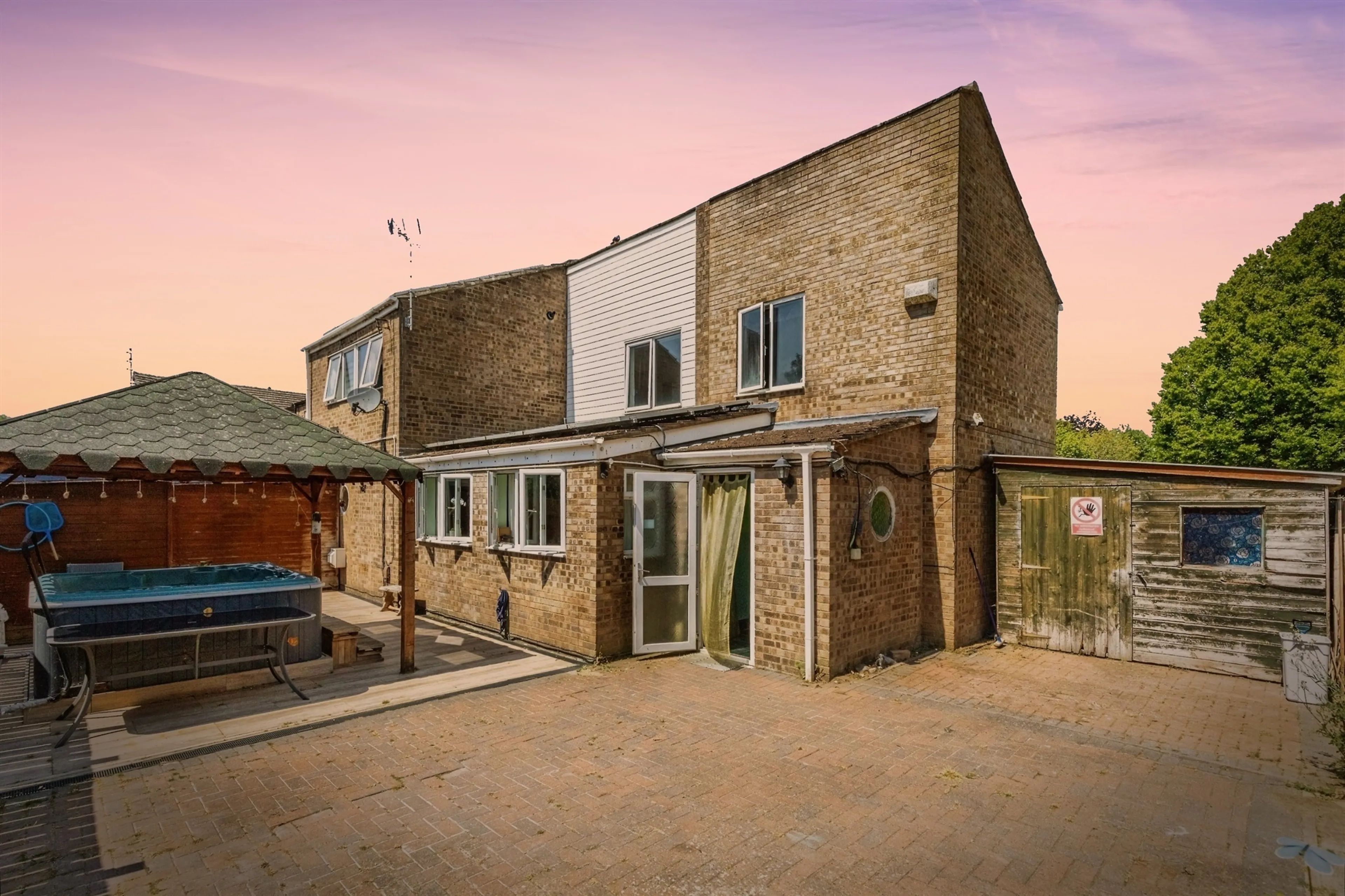 Property photo 0