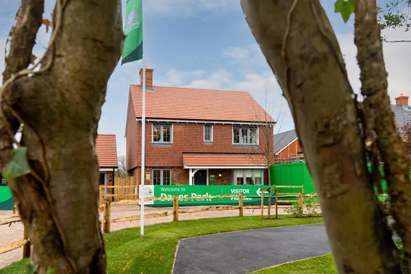 Brockhills Lane, New Milton, Hampshir...