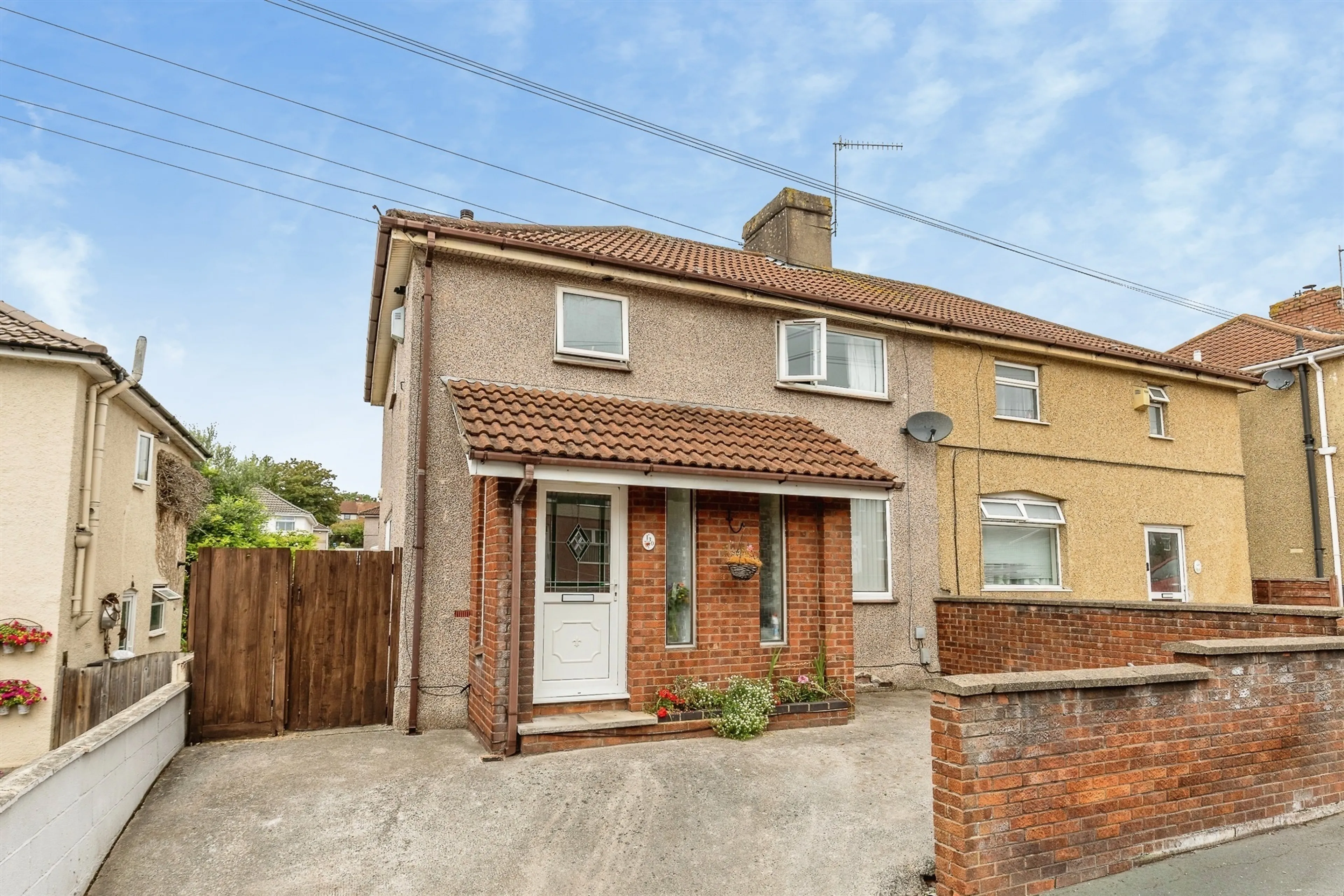 Property photo 0