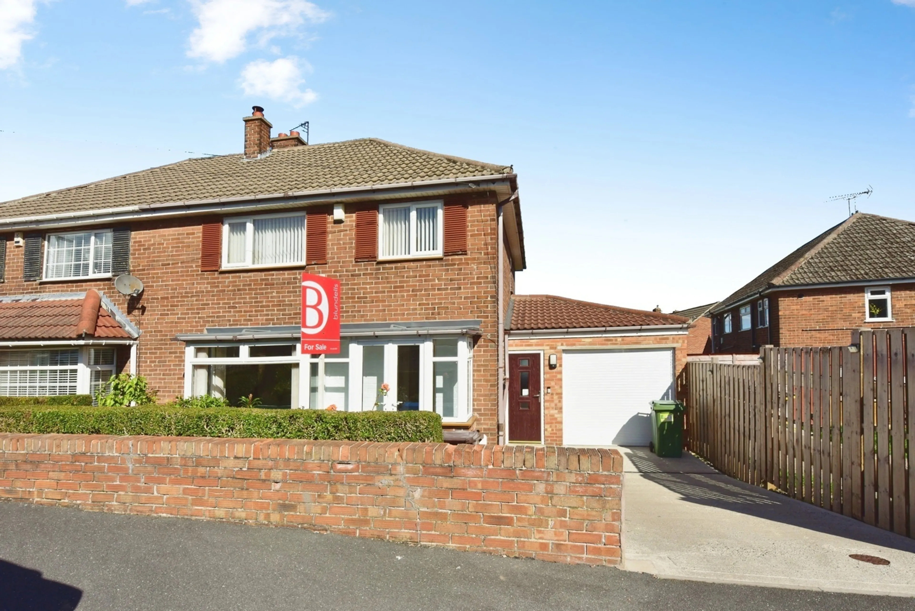 Property photo 0
