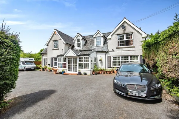 Myrtle Hill, Pensarn, Carmarthen, SA31