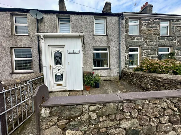 Station Road, Llanrug, Caernarfon, Gw...