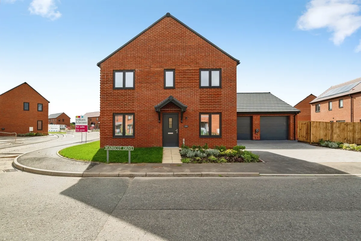 Eastwood, Bradwell, Great Yarmouth