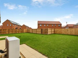 Eastwood, Bradwell, Great Yarmouth thumb 2