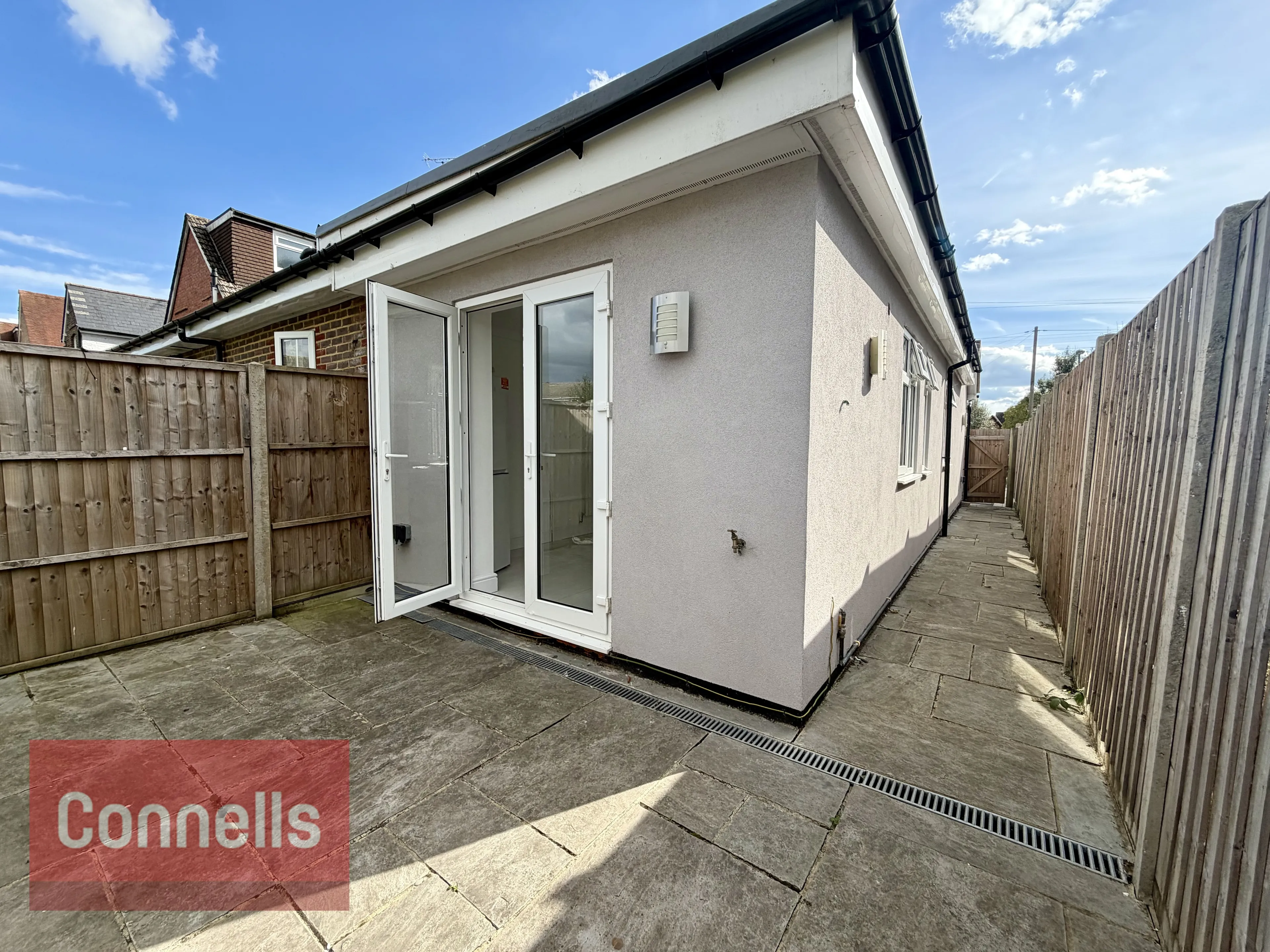 Property photo 0