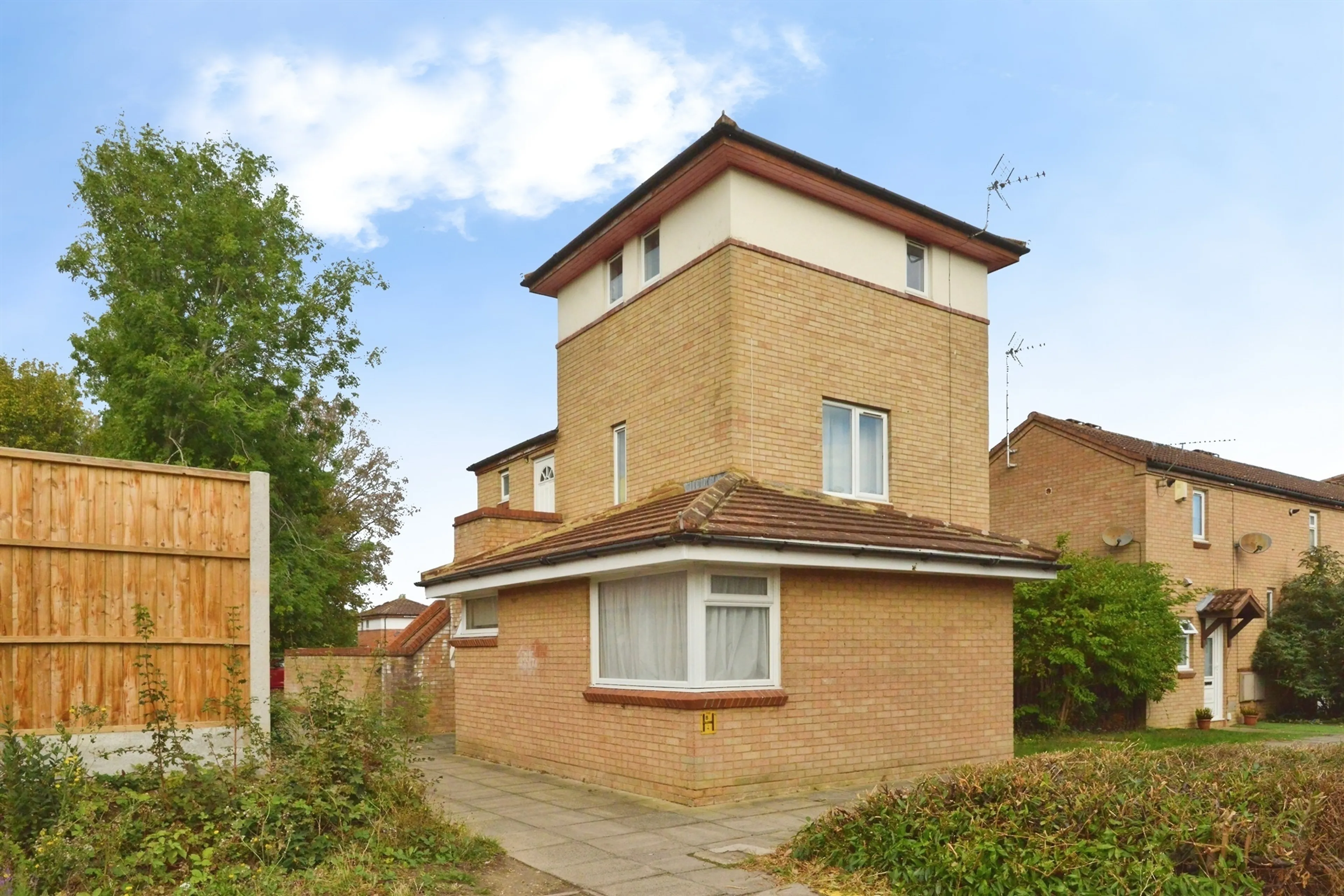 Property at Capian Walk, Two Mile Ash, MILTON KEYNES