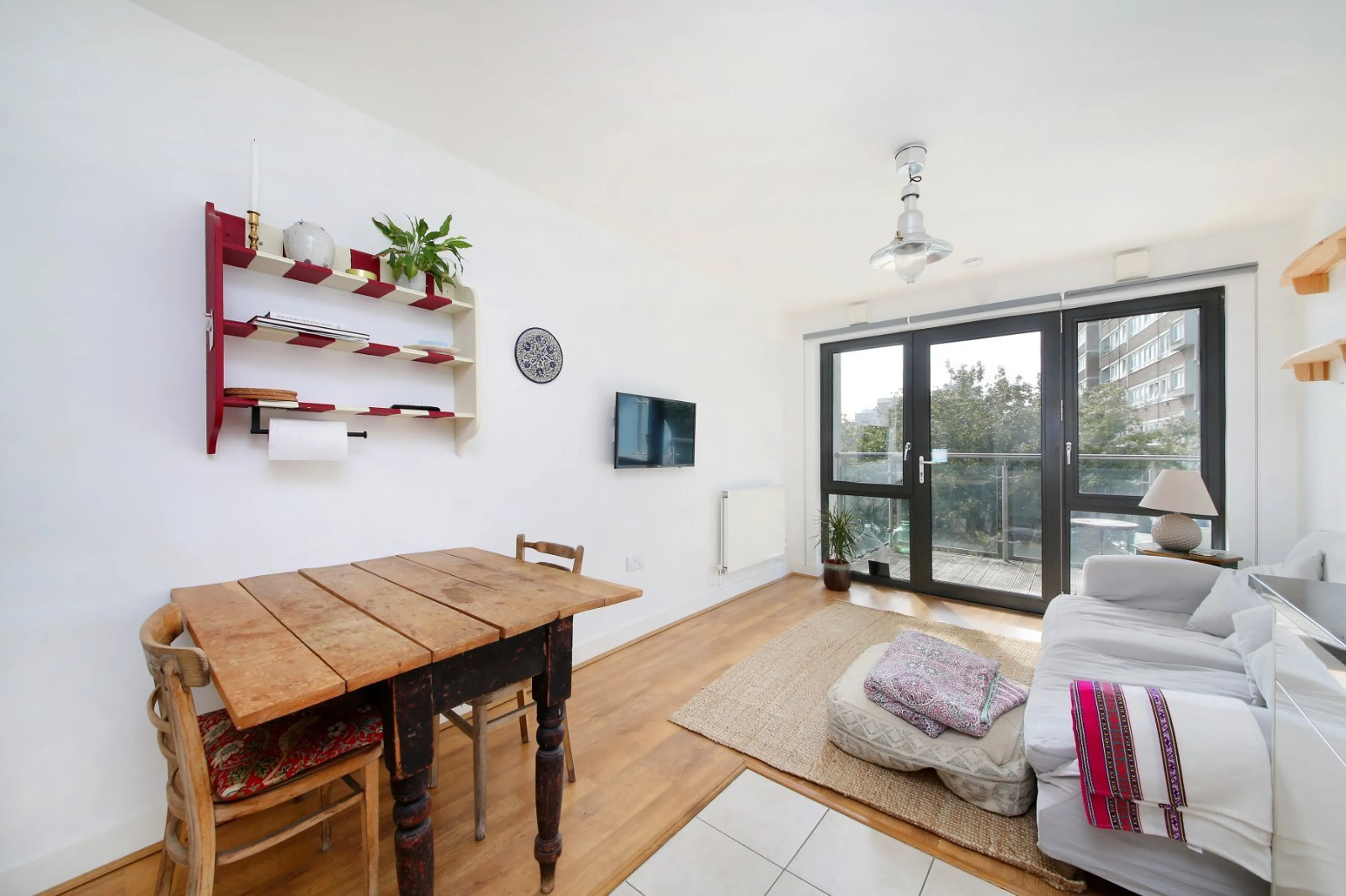 Property at Gwynne Road, London, SW11