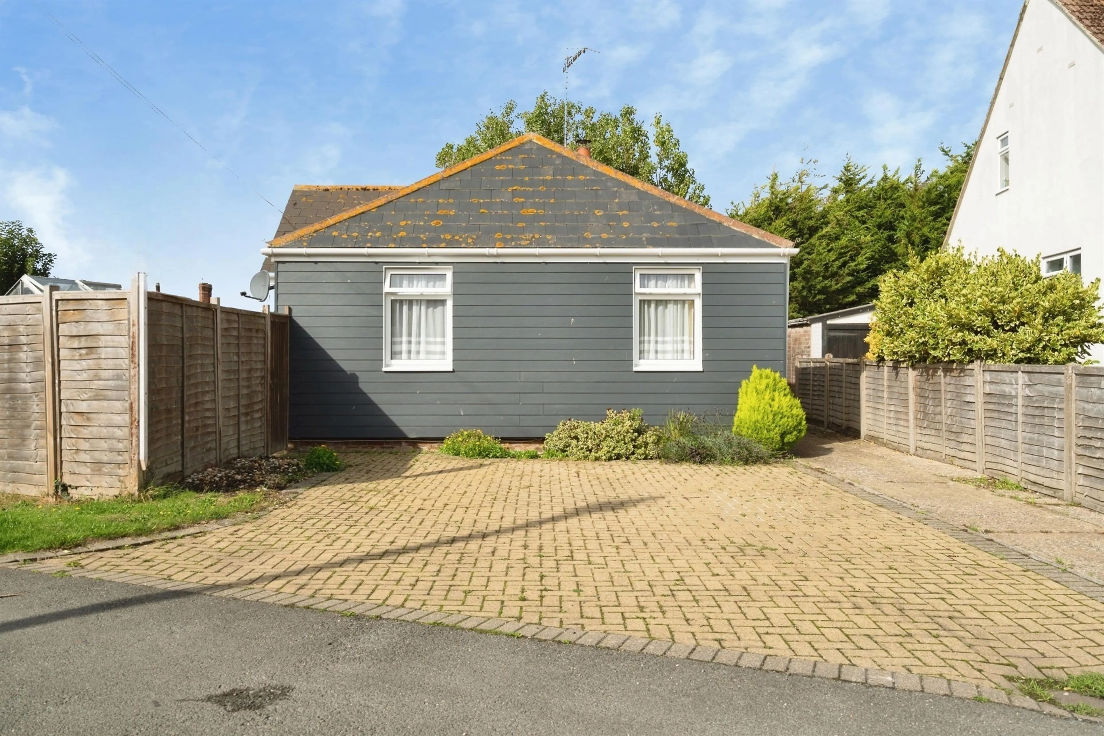 Property at Sea Way, Elmer, Bognor Regis