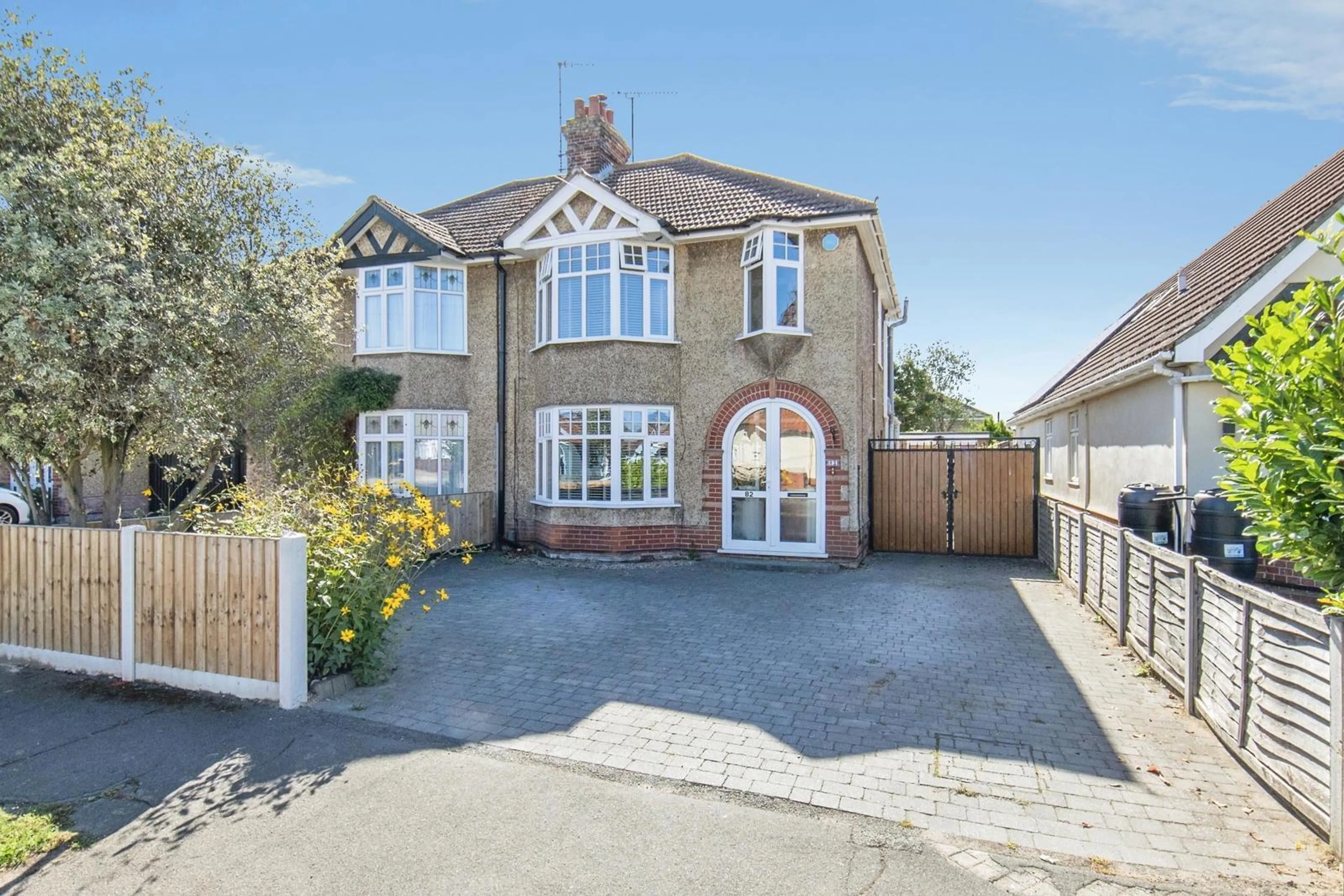 Property photo 0