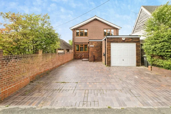 Manor Road, Lambourne End, Romford, E...